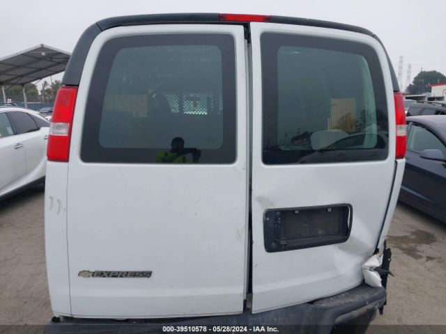 1GCWGBFP5J1272660 Chevrolet Express 2500 Work Van