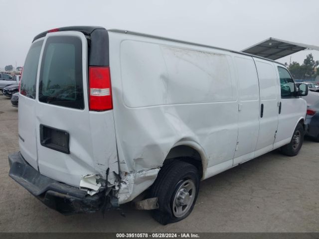 1GCWGBFP5J1272660 Chevrolet Express 2500 Work Van