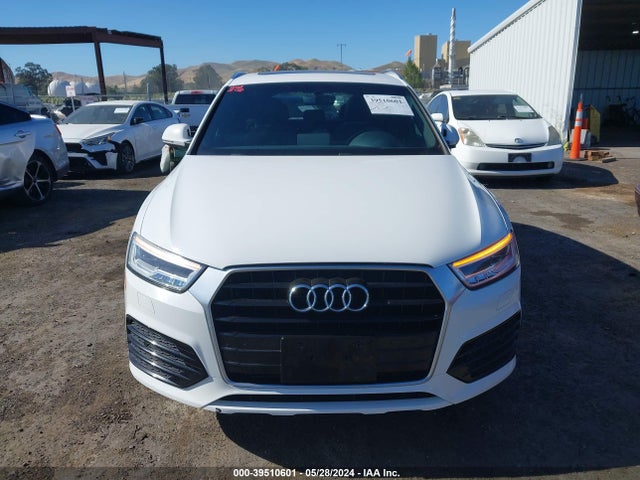 WA1HCCFS7JR013663 Audi Q3 2.0t Premium/2.0t Sport Premium