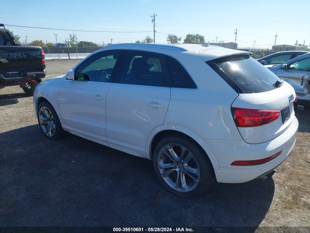 WA1HCCFS7JR013663 Audi Q3 2.0t Premium/2.0t Sport Premium