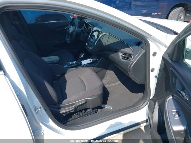 Chevrolet MALIBU LT 2024 1G1ZD5ST1RF130839 Image 5