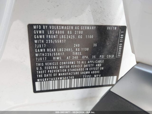 WVGRV7AXXHW504749 Volkswagen Tiguan 2.0t Wolfsburg Edition