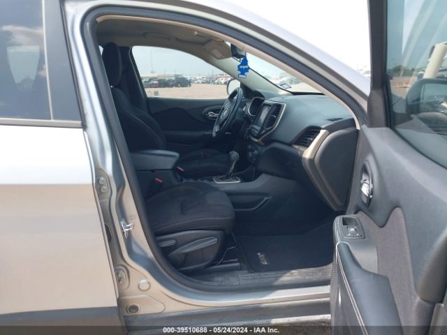 1C4PJLCSXGW135472 Jeep Cherokee Altitude