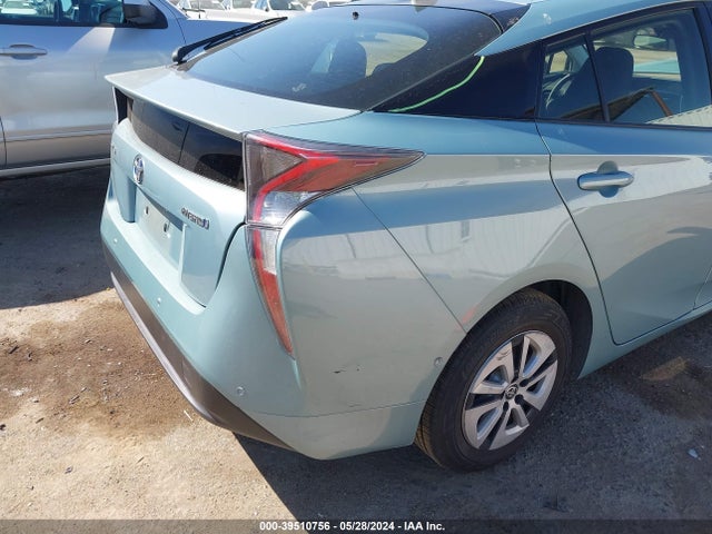 Toyota Prius Two 2018 JTDKBRFU2J3061352 Image 19