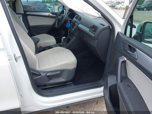 3VVRB7AX2PM118680 Volkswagen Tiguan 2.0t S