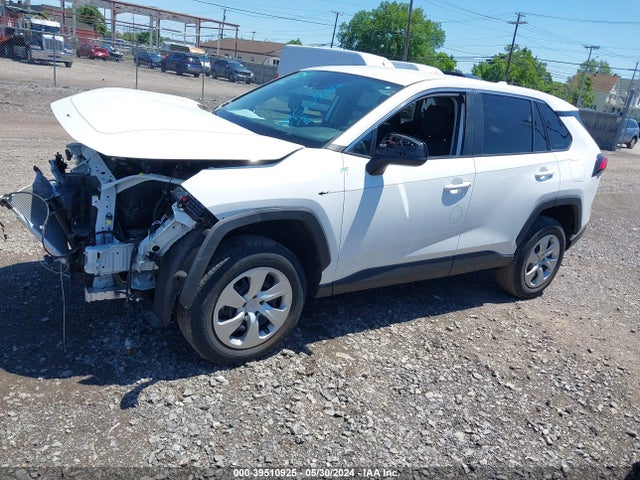 Toyota RAV4 LE 2022 2T3H1RFV7NC191248 Image 2