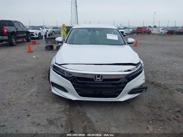 Honda ACCORD LX 2018 1HGCV1F12JA226218 Image 12