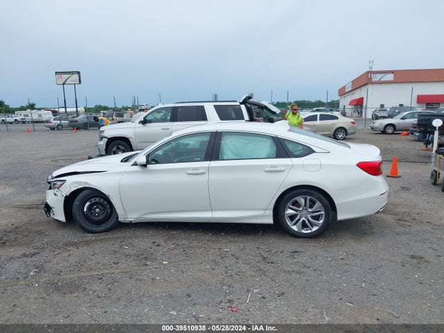 Honda ACCORD LX 2018 1HGCV1F12JA226218 Image 14
