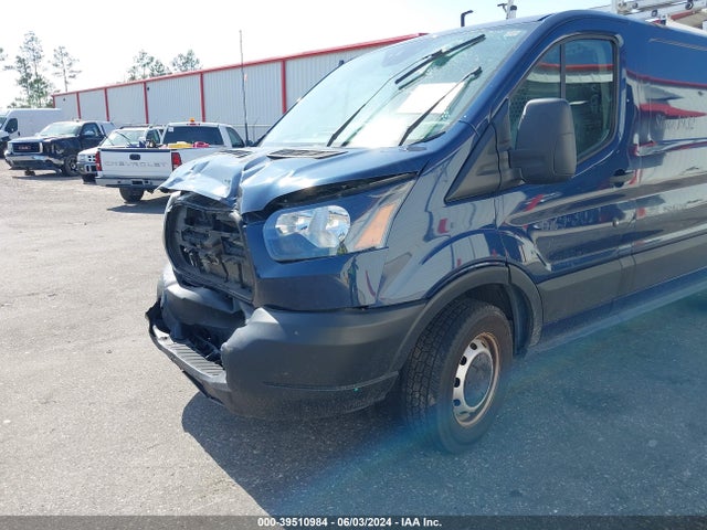 Ford Transit-250 2019 1FTYR1ZM0KKB60228 Image 17