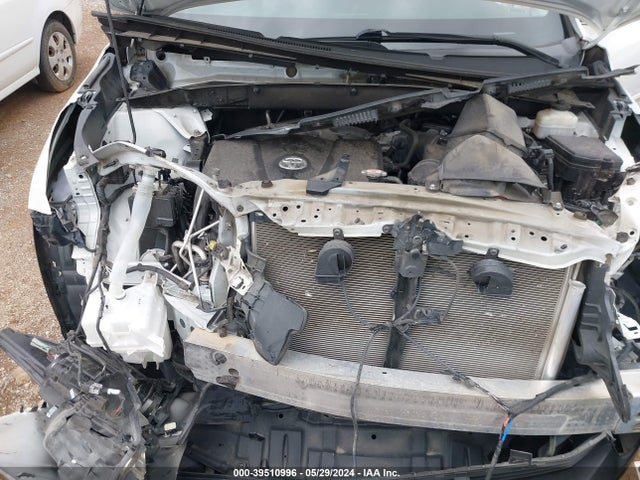 Toyota Highlander Limited Platinum 2018 5TDDZRFH0JS813586 Image 10