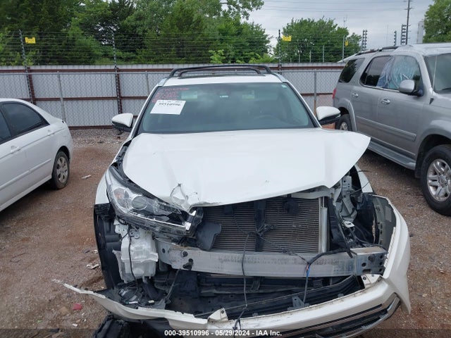 Toyota Highlander Limited Platinum 2018 5TDDZRFH0JS813586 Image 12