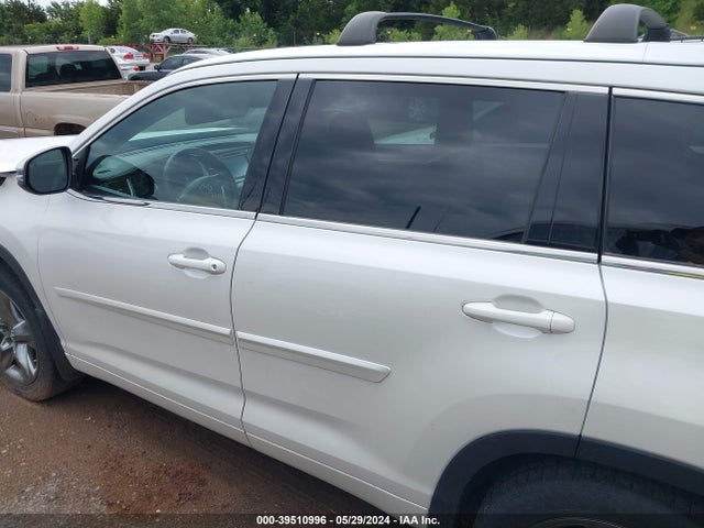 Toyota Highlander Limited Platinum 2018 5TDDZRFH0JS813586 Image 14