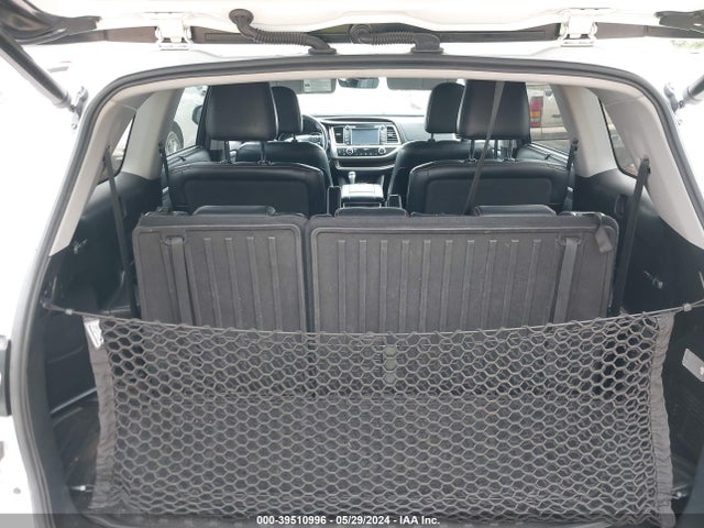 Toyota Highlander Limited Platinum 2018 5TDDZRFH0JS813586 Image 8