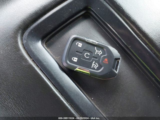 1GKS1HKC8FR155142 GMC Yukon Xl 1500 Slt