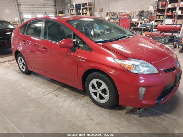 Toyota Prius Two 2015 JTDKN3DU6F0482412 zdjęcie główne