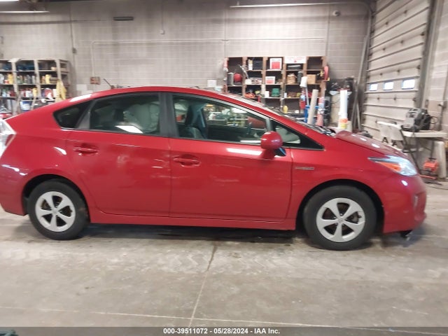 Toyota Prius Two 2015 JTDKN3DU6F0482412 Image 13
