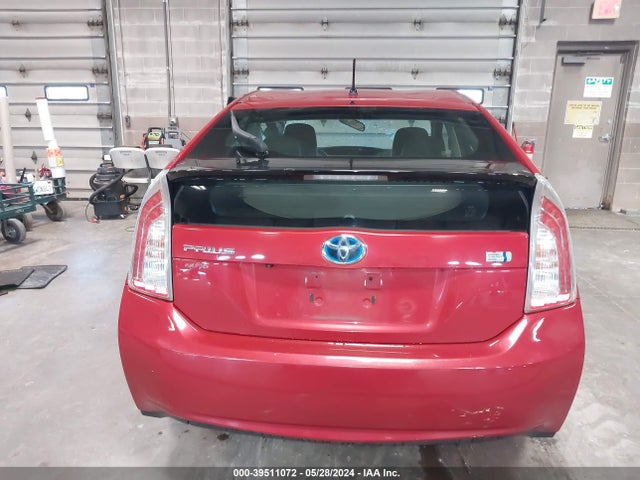 Toyota Prius Two 2015 JTDKN3DU6F0482412 Image 16