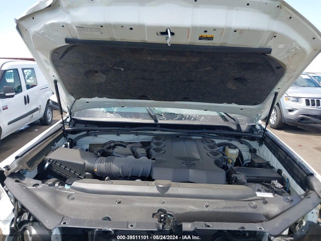 Toyota 4runner Sr5 Premium 2023 JTEFU5JR0P5295618 Image 10