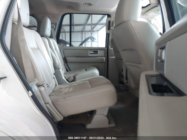 Ford Expedition Limited 2014 1FMJU1K54EEF40061 Image 8