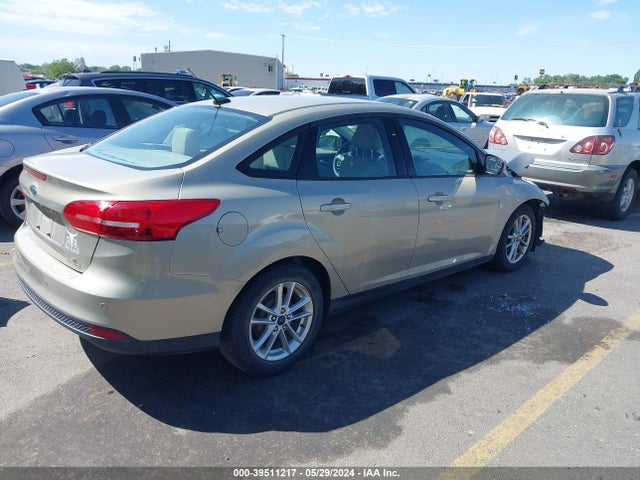 Ford FOCUS SE 2015 1FADP3F24FL230791 Image 4