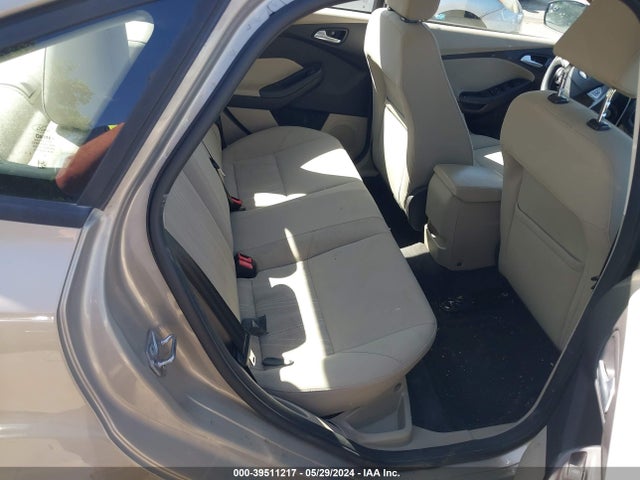 Ford FOCUS SE 2015 1FADP3F24FL230791 Image 8