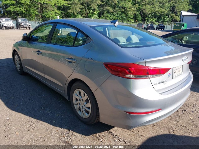 Hyundai ELANTRA SE 2017 5NPD74LF0HH163797 Image 3