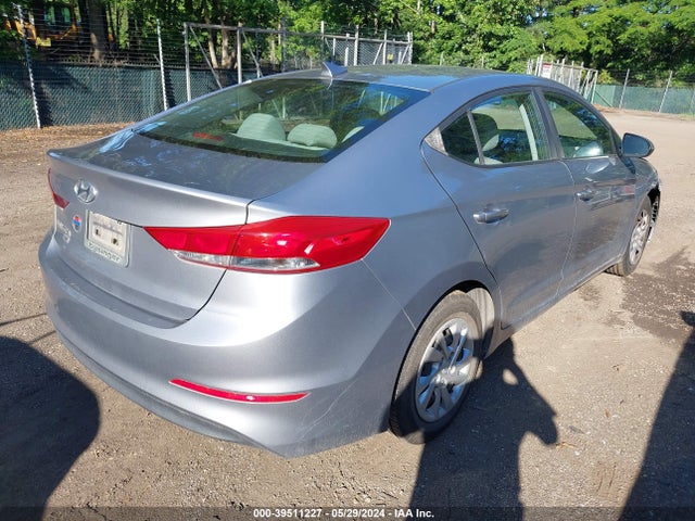 Hyundai ELANTRA SE 2017 5NPD74LF0HH163797 Image 4