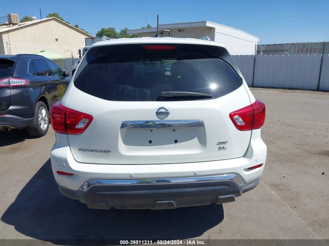 Nissan Pathfinder Sl 2018 5N1DR2MM4JC630034 Image 17