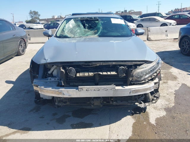 1HGCV3F9XNA012181 Honda Accord Hybrid Touring