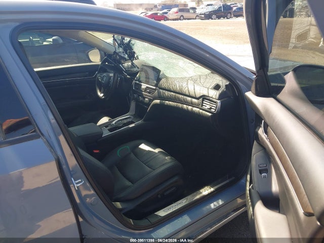 1HGCV3F9XNA012181 Honda Accord Hybrid Touring