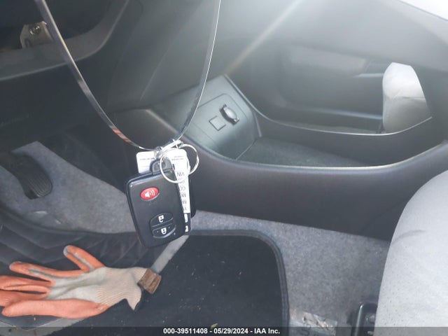 Toyota Prius Two 2014 JTDKN3DU4E1809172 Image 11