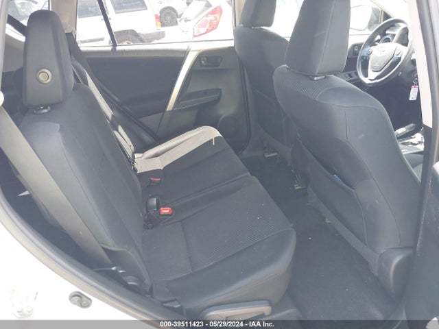 Toyota RAV4 LE 2015 2T3BFREV3FW252376 Image 8