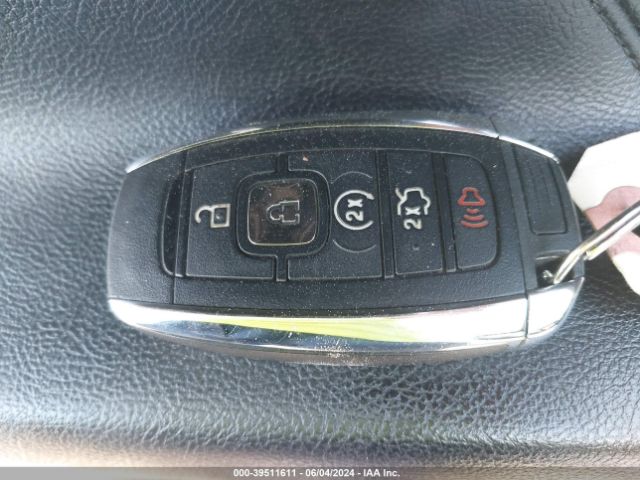 1LN6L9NP2J5610073 Lincoln Continental Reserve