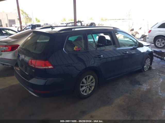 3VW717AU2JM765924 Volkswagen Golf Sportwagen Tsi S