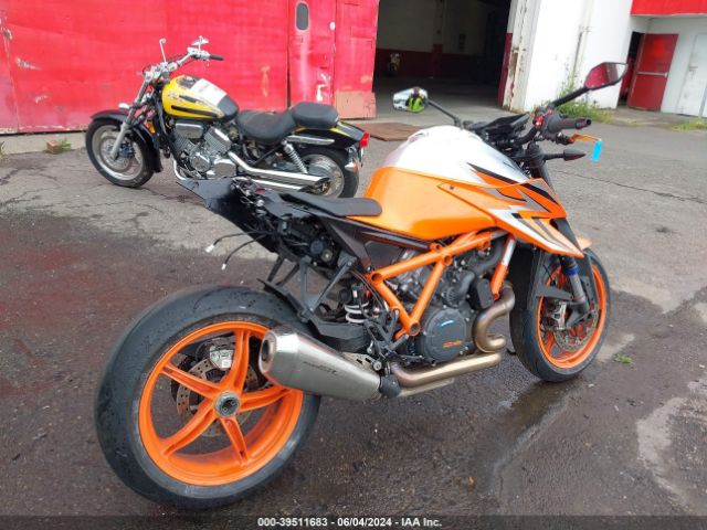 2022 KTM 1290 VBKV39404NM955670 Photo 3