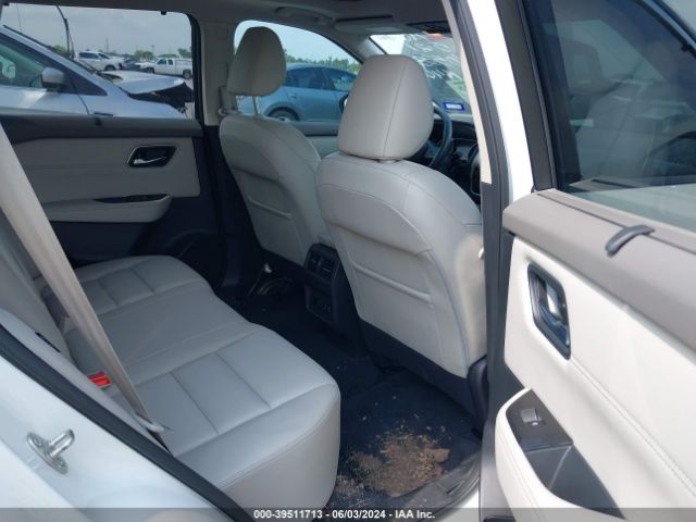 JN8AT3CA9MW025827 Nissan Rogue Sl Fwd