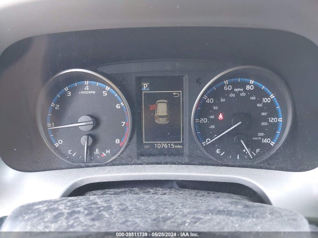 Toyota RAV4 LE 2017 2T3ZFREV8HW372014 Image 7
