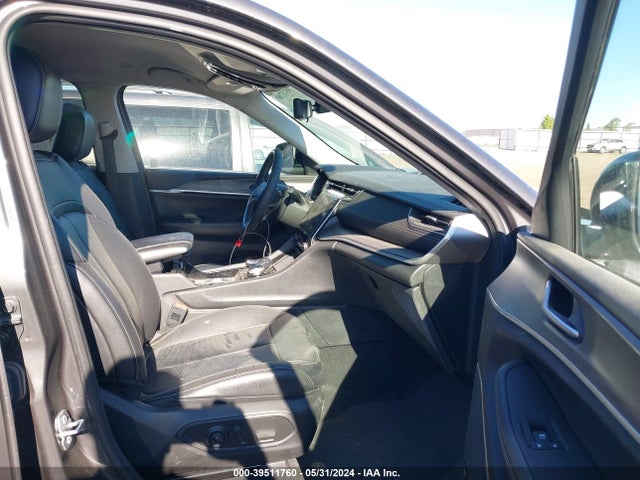 1C4RJKBG3P8701573 Jeep Grand Cherokee L Limited 4x4