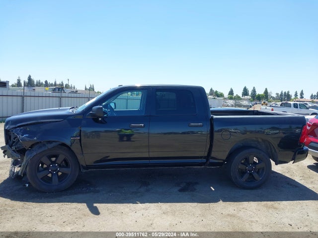 RAM 1500 Express  4x4 5'7 Box 2018 3C6RR7KT0JG254390 Image 15