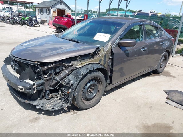 Nissan Altima 2.5 S 2015 1N4AL3AP1FC125658 Image 2