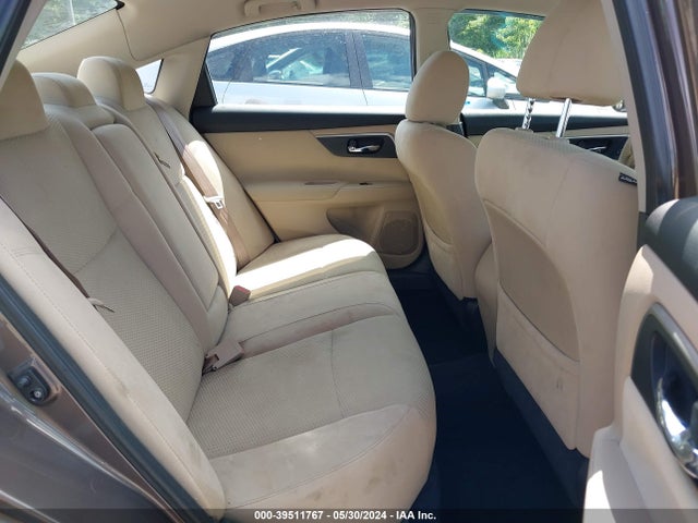 Nissan Altima 2.5 S 2015 1N4AL3AP1FC125658 Image 8