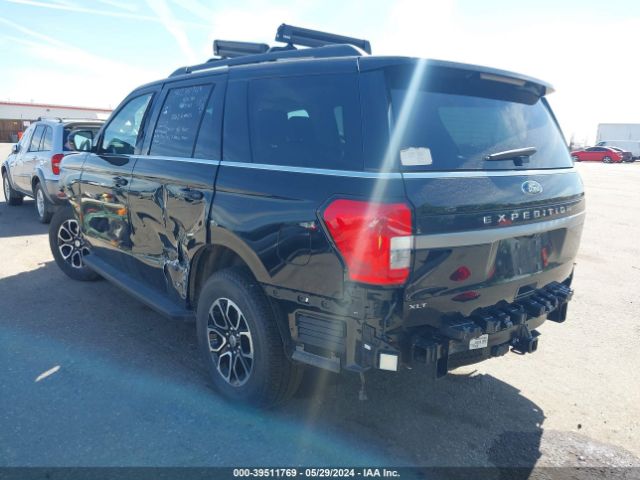 1FMJU1J85REA18671 Ford Expedition Xlt
