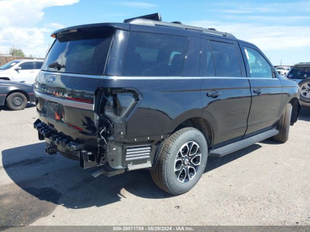 1FMJU1J85REA18671 Ford Expedition Xlt