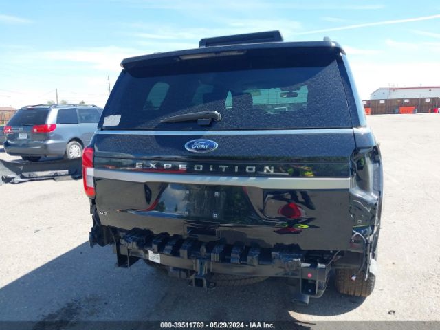 1FMJU1J85REA18671 Ford Expedition Xlt