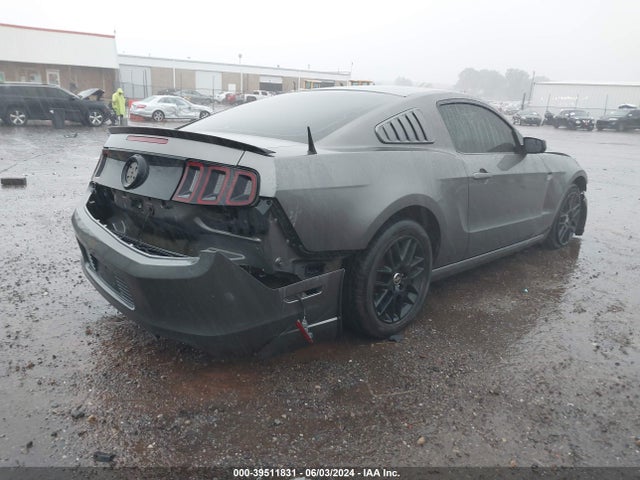 Ford Mustang V6 2014 1ZVBP8AM8E5228789 Image 4