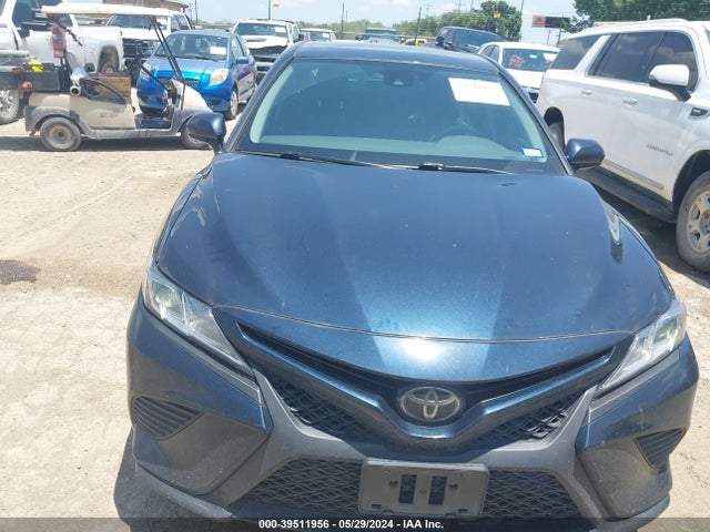 39511956 :رقم المزاد ، 4T1G11AKXLU374187 vin ، 2020 Toyota Camry Se مزاد بيع