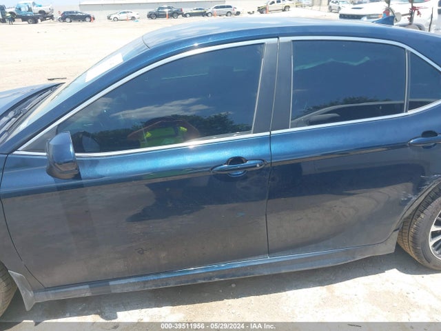 39511956 :رقم المزاد ، 4T1G11AKXLU374187 vin ، 2020 Toyota Camry Se مزاد بيع
