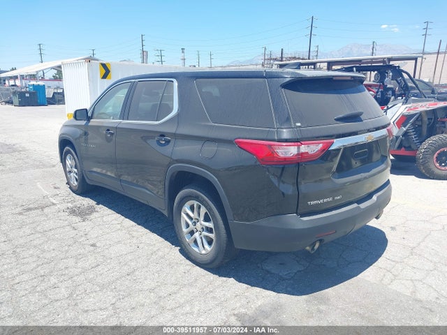 Chevrolet Traverse Ls 2018 1GNEVFKW5JJ187928 Image 3