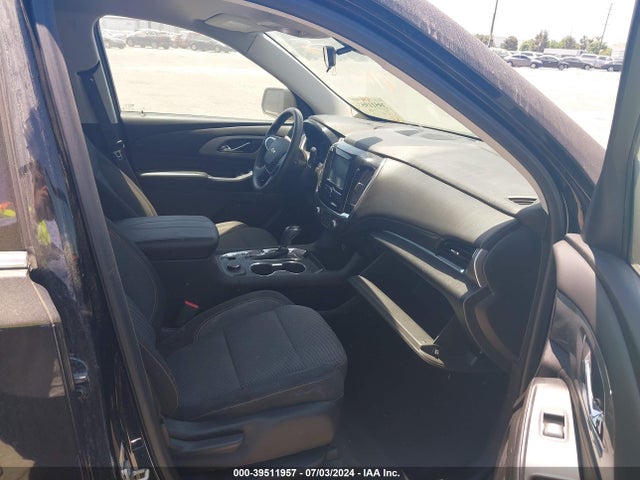 Chevrolet Traverse Ls 2018 1GNEVFKW5JJ187928 Image 5