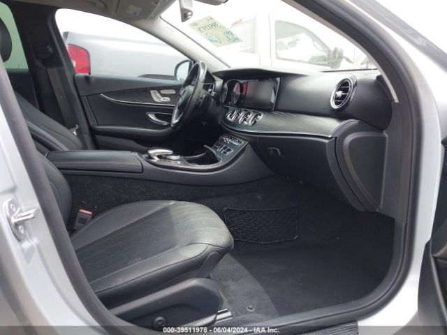 WDDZF4JB4JA375081 Mercedes-Benz E 300